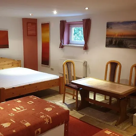 Zimmervermietung Koltermann * 格赖夫斯瓦尔德